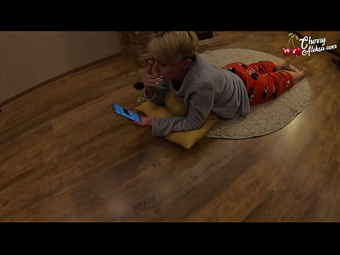 ❤️ Crazy Blonde បឺតជញ្ជក់ Dick ដ៏ធំ ហើយលោតលើវា - ការរួមភេទតាមរន្ធគូថ ❤️ Anal porn នៅពួកយើង  ❤